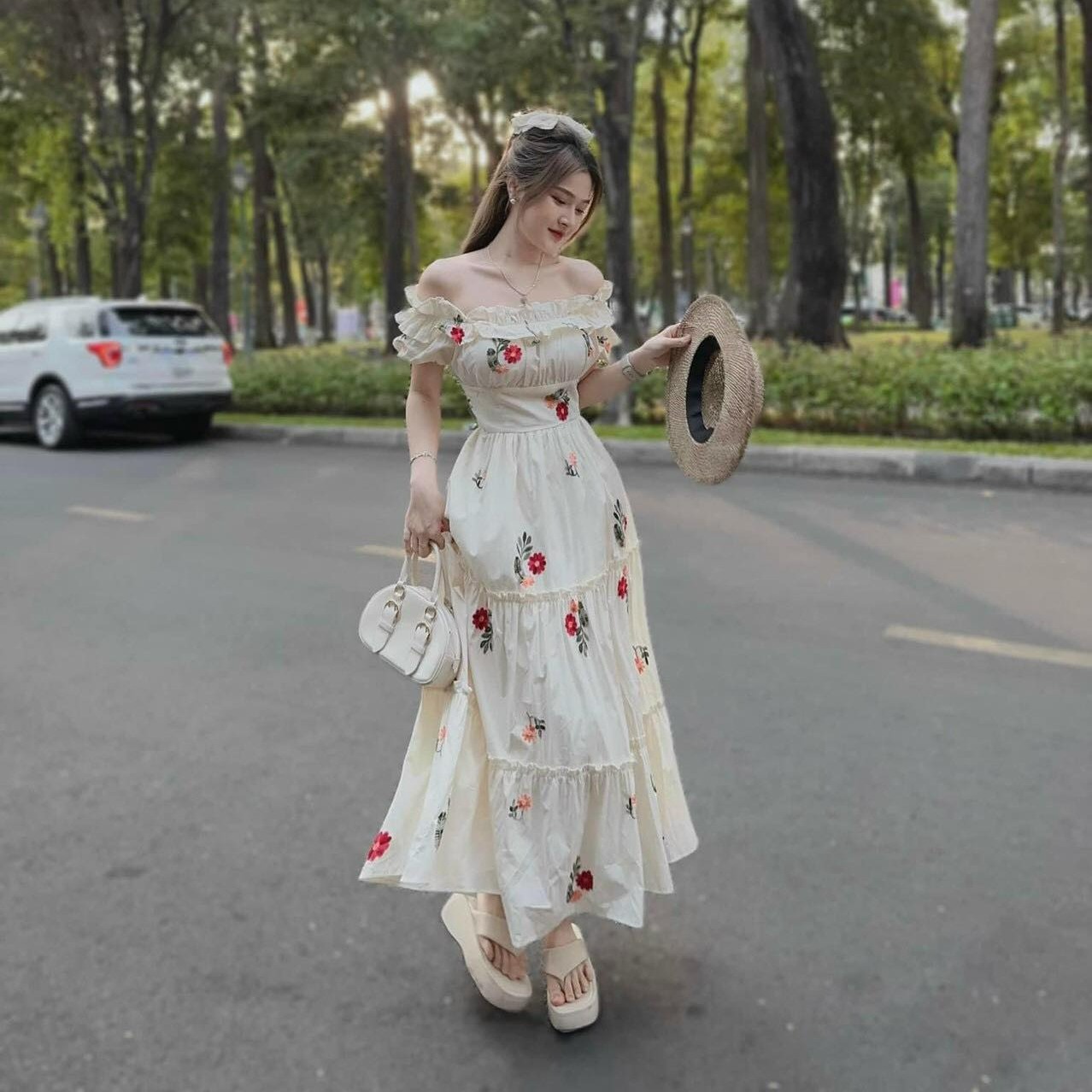 Đầm/Váy Maxi Trắng Trễ Vai Tay Dài - Đầm, váy nữ | ThờiTrangNữ.vn